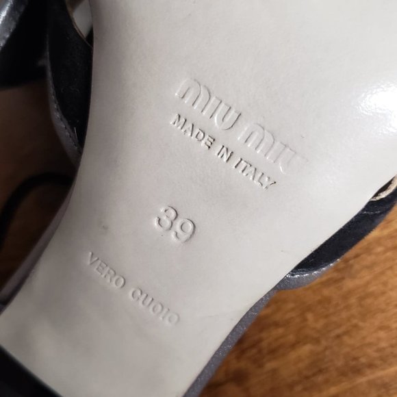 They are a half size too big - Picture 5 of 7